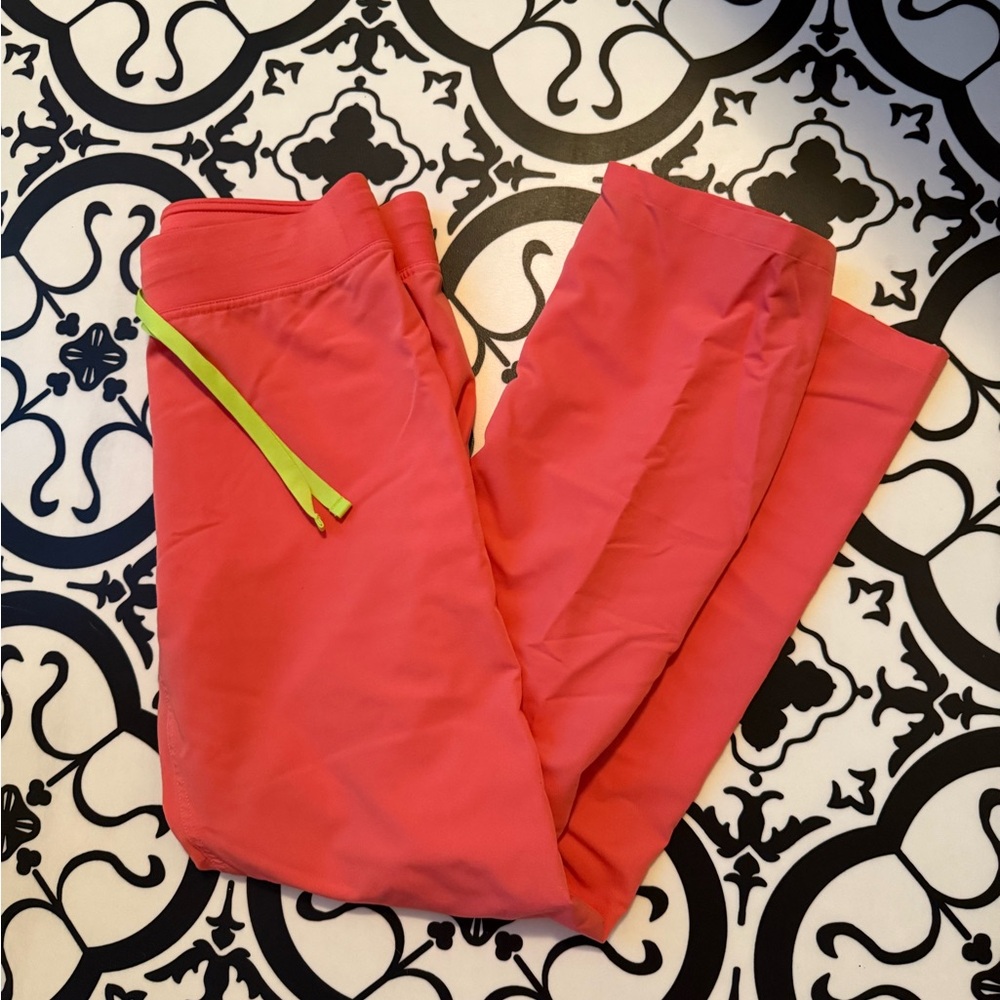 Coral Figs Livingston Small